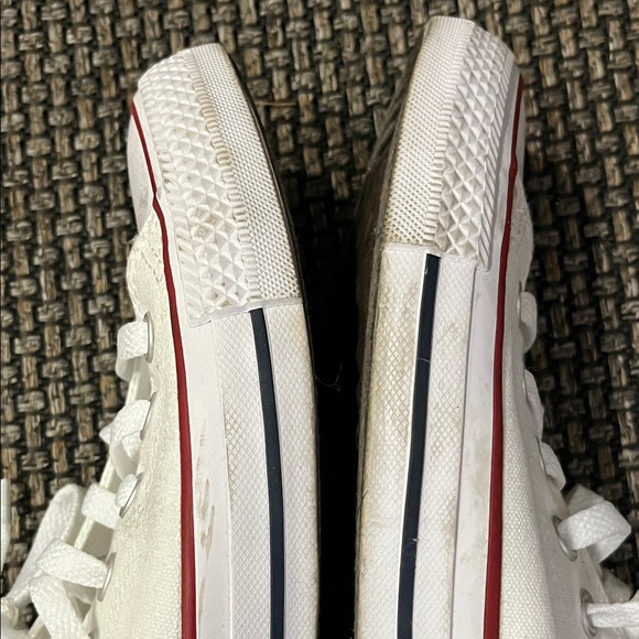 Converse White Low-Top Sneakers - Picture 9 of 10
